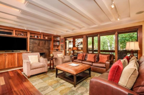 Fasching Haus Unit 10, Townhouse w/ Private Deck, Great Views, 2 Blocks to Downtown Aspen